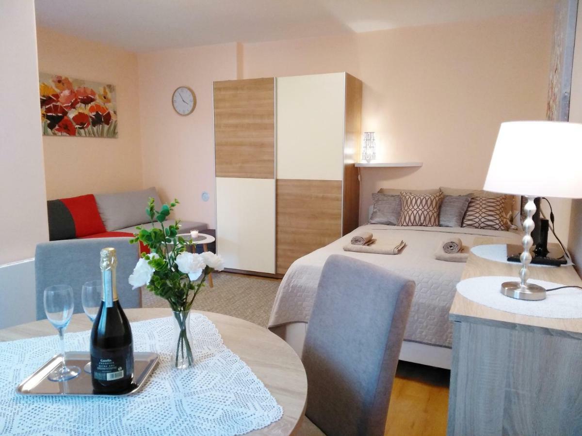 Sunray Studio Apartment Zagreb Exterior photo