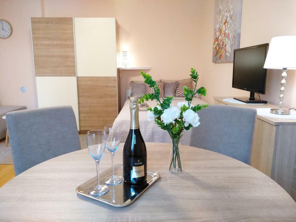 Sunray Studio Apartment Zagreb Exterior photo